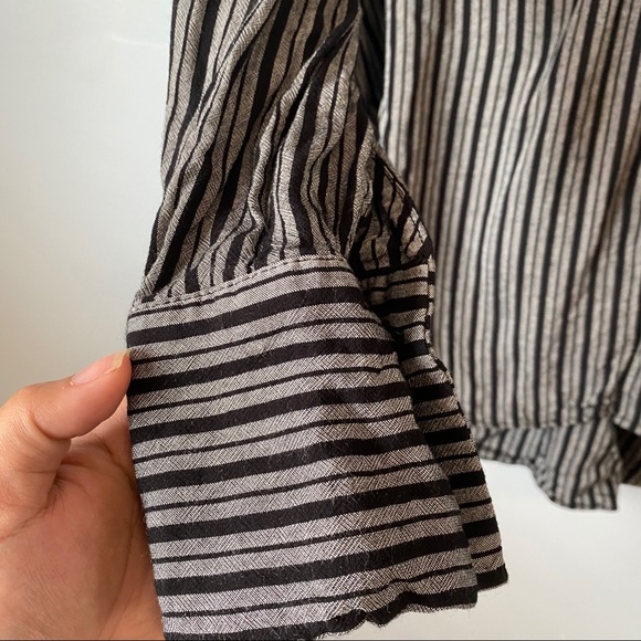 Striped Ruffle Blouse - Picture 6 of 10